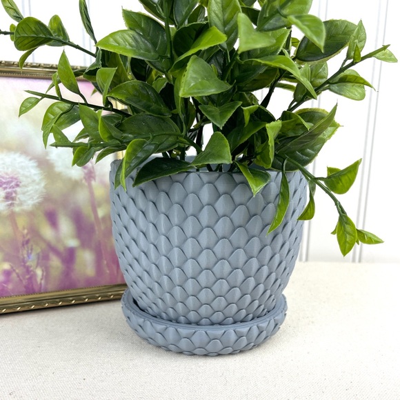 The Dragonscale 3D Printed Planter Pot 01, Indoor Flower Pot, Houseplant - Picture 1 of 8